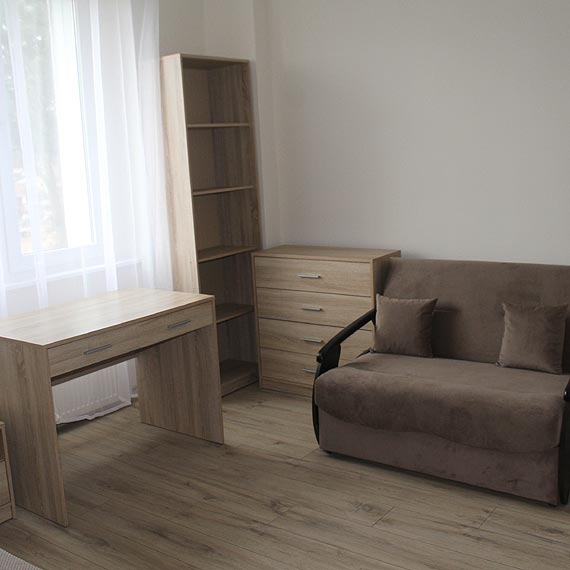 Radni powiatowi lustrują wyremontowane placówki opiekuńczo-wychowawcze w Wisełce i Lubinie