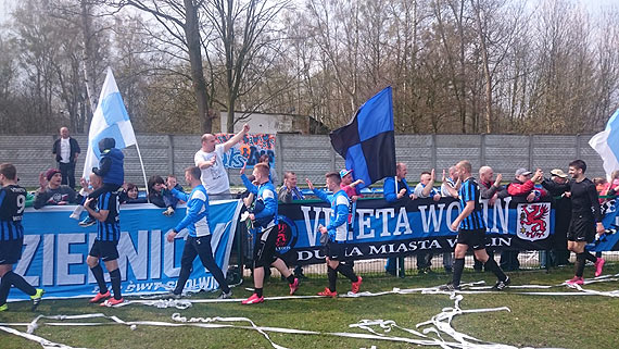 Podzia punktw w Skolwinie. Bramkarz ratuje remis!