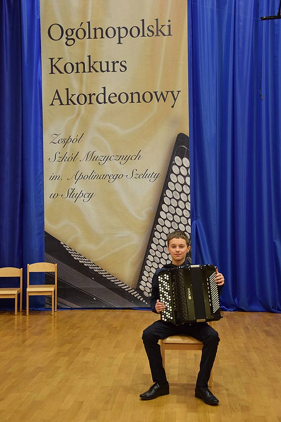 Kamil Szymański na podium w konkursie akordeonowym! Pokonał ponad stu rywali!