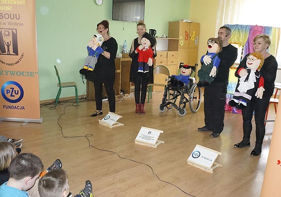 M�j brat przyjecha� do �wierzna