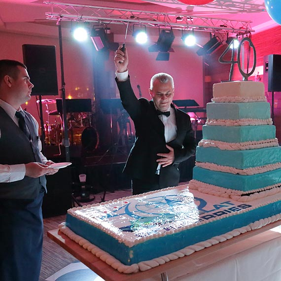 Gala Jubileuszowa z okazji 40-lecia Polskiej �eglugi Ba�tyckiej w Hotelu Aquarius w Ko�obrzegu. Dowiedz si� jakie plany ma P�B! Zobacz film!