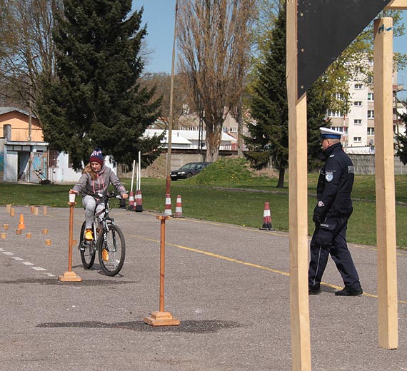 W poniedziałek stadion sportowy w Kamieniu Pomorskim opanowali rowerzyści
