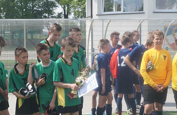 Poznaliśmy Mistrzów Regionu B w Mini Piłce Nożnej Dziewcząt i Chłopców w ramach Igrzysk Młodzieży Szkolnej 2015/2016