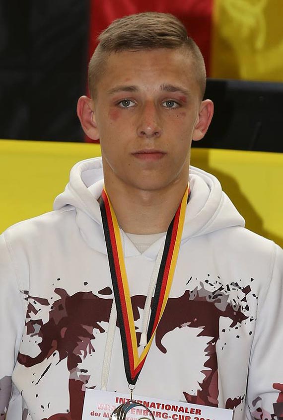 Kordian Skrzyński znów na podium srebrnym medalistą na turnieju w Niemczech kadetów w zapasach w stylu wolnym