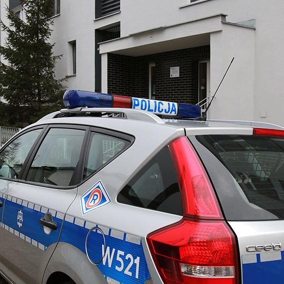 Czytelnik obna�a fa�szywe informacje kt�re publikuje policja. Rzecznik policji twierdzi, �e to wszystko dla dobra dziecka