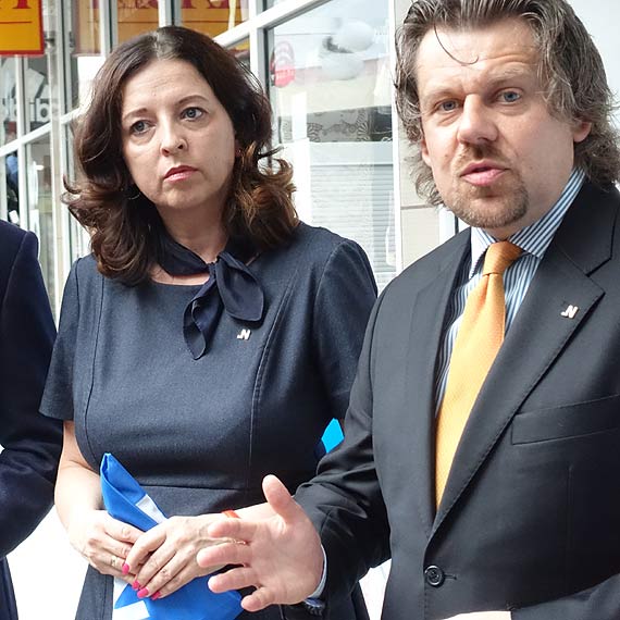 Nowoczesna Ryszarda Petru otworzya biuro poselskie w winoujciu