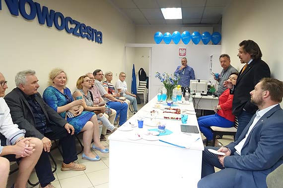 Nowoczesna Ryszarda Petru otworzya biuro poselskie w winoujciu