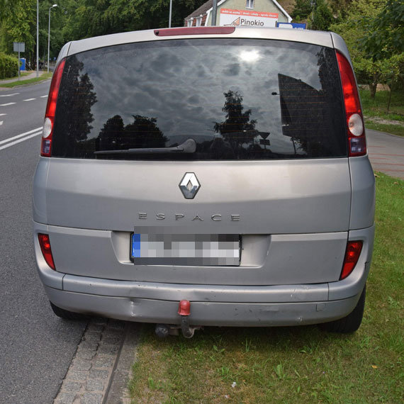 W Międzyzdrojach kierowca skody się zagapił i z całym impetem uderzył w renault!