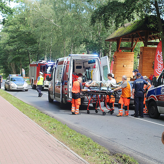 Powiat Kamieński - Ikamien.pl » Na 102 Zderzenie Busa Z Osobówką. Dwie ...