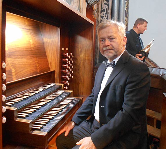 Nietypowy pocztek. Dziewity koncert kamieskiego festiwalu