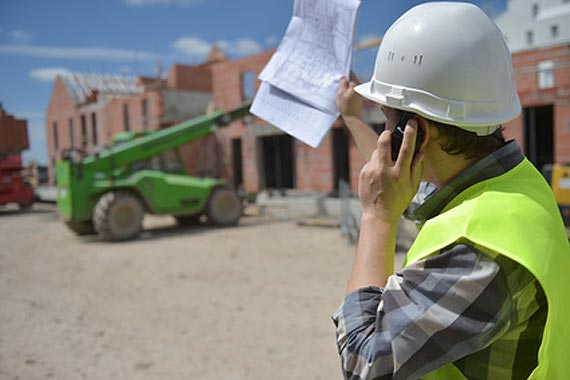 Polakom nie chce si ju pracowa? Obcokrajowcy ratuj nasze firmy