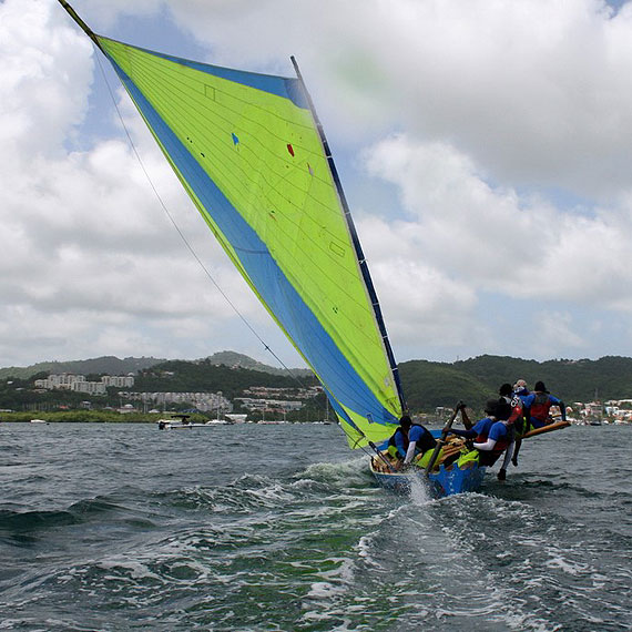 Sputnikiem dookoa Ziemi – Tour des Yoles