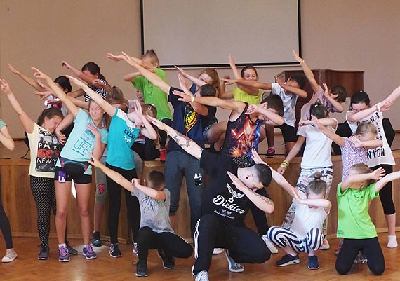 Wakacyjne warsztaty taca i akrobatyki DANCE & FLY