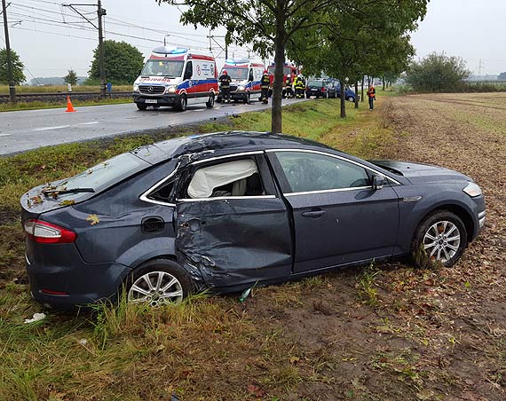 Niedziela: Wypadek z udziałem trzech aut przed Wolinem. Problemy na krajowej trójce