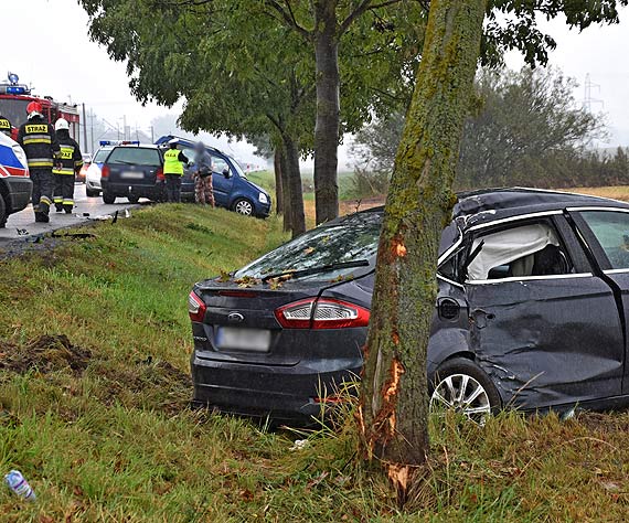 Niedziela: Wypadek z udziałem trzech aut przed Wolinem. Problemy na krajowej trójce