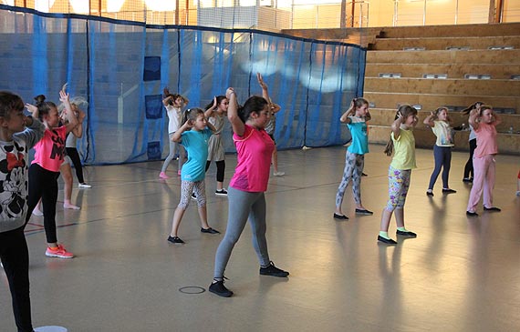 Pierwsze zajęcia z tańca nowoczesnego za nami