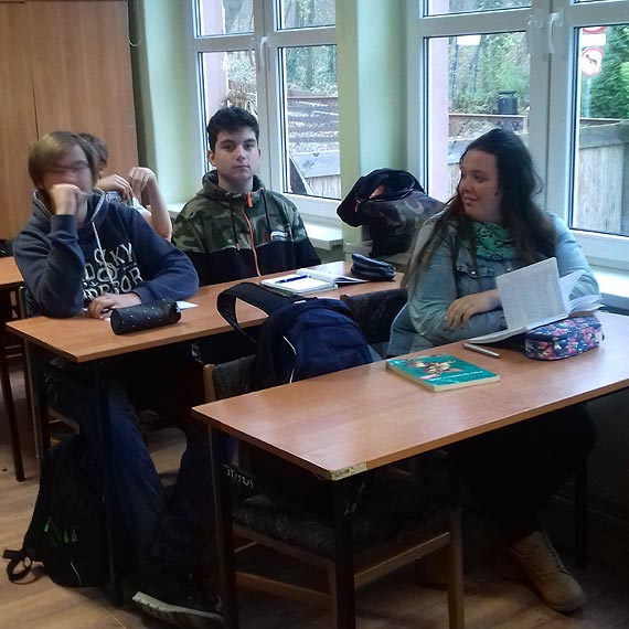 Ciekawa lekcja historii w Zespole Szkół Społecznych w Dziwnowie