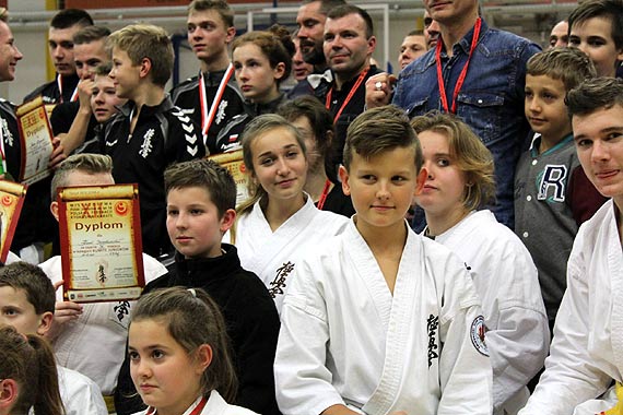 Karatecy z Midzyzdrojw i Wolina na Mistrzostwach Polski Juniorw do lat 16 Polskiej Federacji Kyokushin Karate