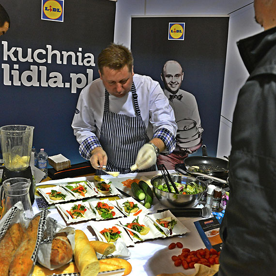 Tumy na otwarciu nowego Lidla w Midzyzdrojach!