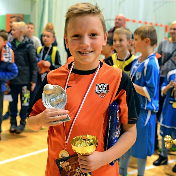 7230,10 z� i 22,10 € zebrano podczas Charytatywnego Turnieju Reiss Cup 2016 dla Marysi. Zobacz zdj�cia!