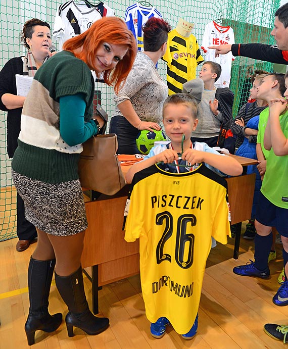 7230,10 z� i 22,10 € zebrano podczas Charytatywnego Turnieju Reiss Cup 2016 dla Marysi. Zobacz zdj�cia!