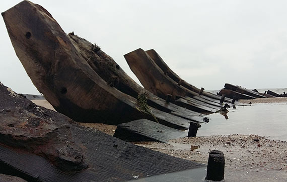 Wrak XIX-wiecznej �odzi zostanie wydobyty. Pocz�tek operacji w �rod� 