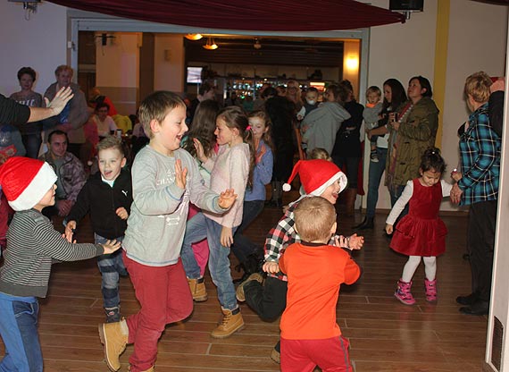 Zabawa Mikołajkowa dla dzieci w Rzemieślniku w Międzywodziu