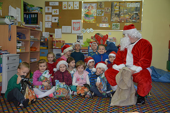 Odwiedziny Św. Mikołaja w szkole w Wapnicy