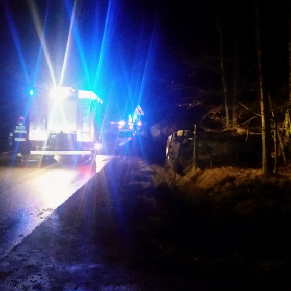Zderzenie dwóch osobówek pod Dargobądzem. 1 osoba w szpitalu