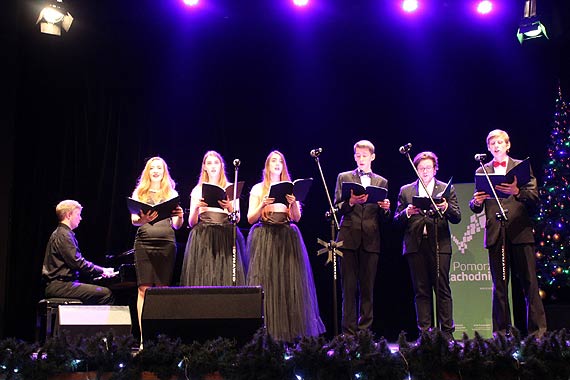 Wernisaż wystawy malarstwa Leszka Króla oraz Koncert bożonarodzeniowy „Światło do Betlejem” w Międzynarodowym Domu Kultury