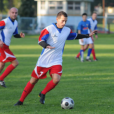 Gryf Kamień Pomorski - Darzbór Szczecinek 4:2 (0:1). Gryf znowu liderem!