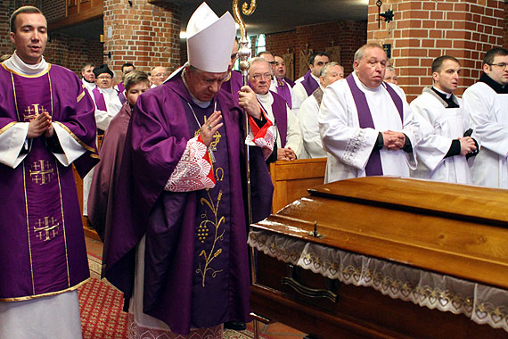 Nigdy nie ma dobrego czasu na umieranie...