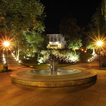 Park Chopina w blasku lamp