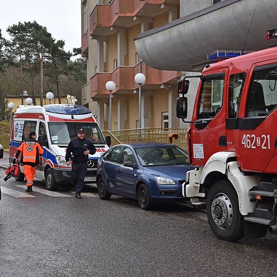 Podejrzewano, że mieszkanka Międzyzdrojów zasłabła, tymczasem… wyszła na zakupy