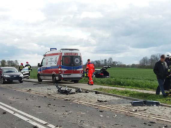 Sia zderzenia wyrzucia silnik auta na odlego okoo stu metrw