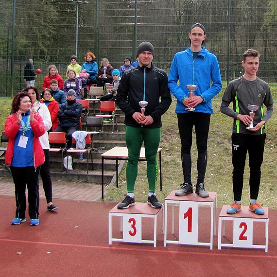 Olga Domaradzka i Oskar uny zwycizcami w Wiosennych Biegach Przeajowych w Wapnicy