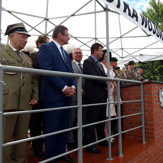 Delegacja byłych Żołnierzy 1 Batalionu Szturmowego z Dziwnowa na święcie Jednostki Wojskowej AGAT