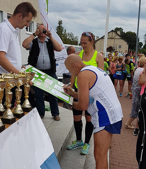 Wybiegali wsparcie dla Antosi w III Biegu Trzech Mostów