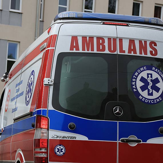Nieszczliwy wypadek w Dziwnowie. Babcia z wnuczkiem wpadli gokartem do  Dziwny! 