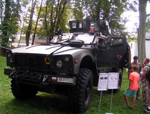 Członkowie Zarządu Głównego Związku Polskich Spadochroniarzy na koncercie finałowym LIII Międzynarodowego Festiwalu Muzyki Organowej i Kameralnej w katedrze kamieńskiej