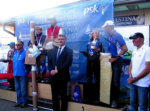Trzysta jeden młodych żeglarzy startowało w Międzynarodowych Mistrzostwach Polskiego Stowarzyszenia Klasy Optimist