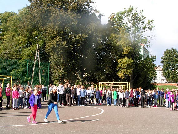 Alarm pożarowy w kamieńskiej jedynce. Zobacz film!