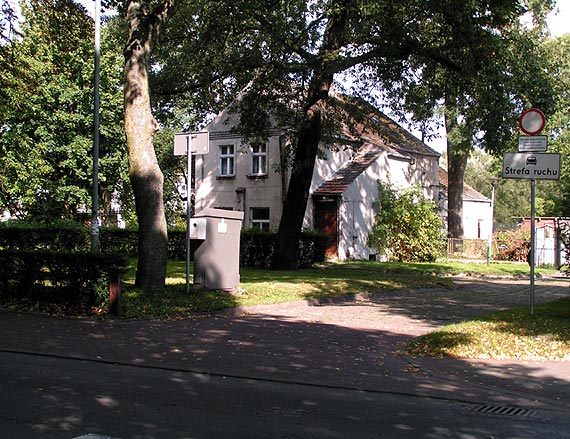 Jeden z budynk�w kamie�skiego uzdrowiska idzie pod m�otek