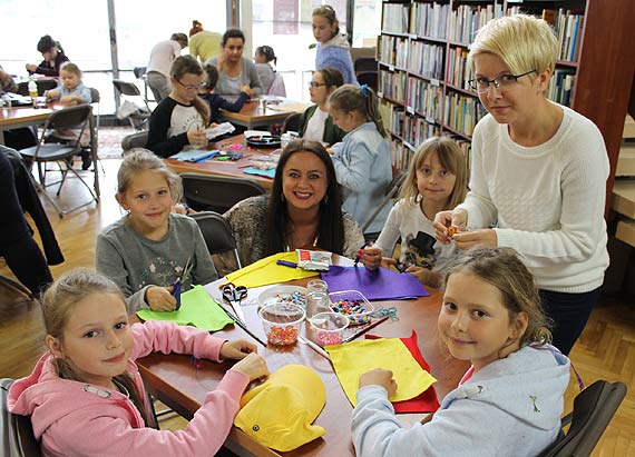 „Zabawa w Jubilera” – warsztaty w międzyzdrojskiej Bibliotece i Szkole Podstawowej w Wapnicy