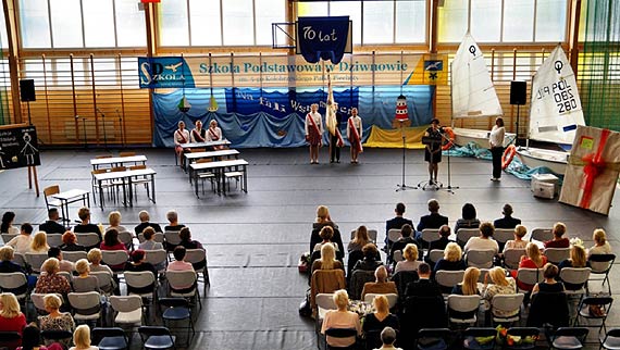 Szkoła Podstawa w Dziwnowie edukuje już siedemdziesiąt lat