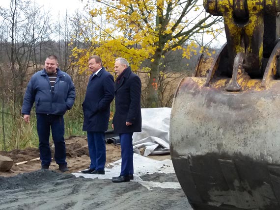 Jarosaw Rzepa na przebudowie drogi powiatowej Kamie Pomorski – Recaw