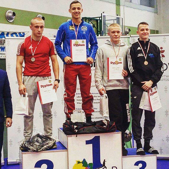 Kordian Skrzyski w 18 - ste swoje  urodziny zdobywc Pucharu Polski  Juniorw w zapasach 