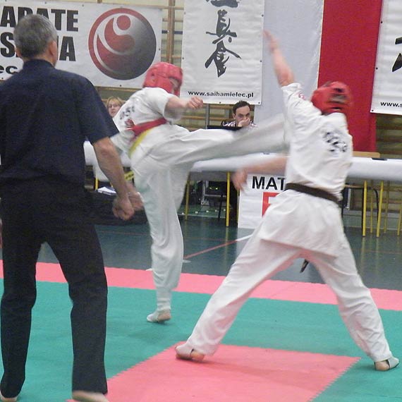 Karatecy powiatu kamieskiego na mistrzostwach Polski Juniorw do lat 18 Polskiej Federacji Kyokushin Karate