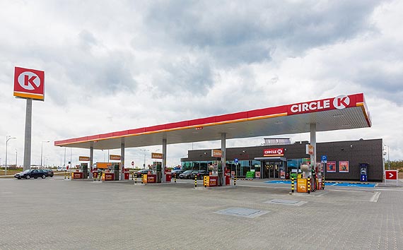 Co Polacy tankuj w zimie? Jakie paliwo wybra, by auto odpalio w kadych warunkach? 