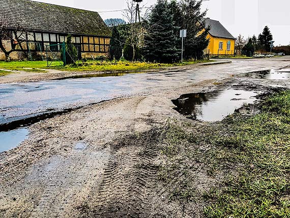 wierzno: Chodniki w Chominie i Sulikowie do 9 lutego?